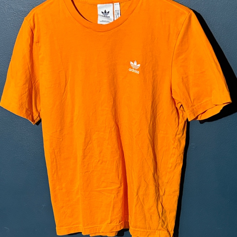 Adidas Originals Adicolor Essentials Trefoil Tee in orange cotton Tee